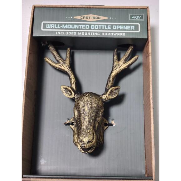 NWT Gift Present Christmas Stag Cabin Winter The Kraftsman Co Brass Bottle Open - Picture 2 of 10